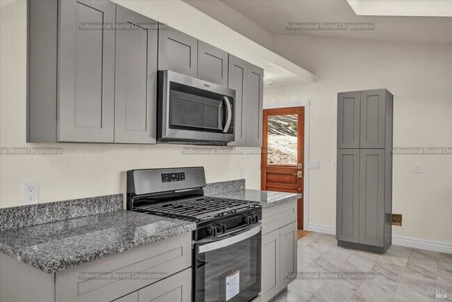 Building Photo - Beautifully updated-Stunning Views in Pope Valley "First Month Rent Free"