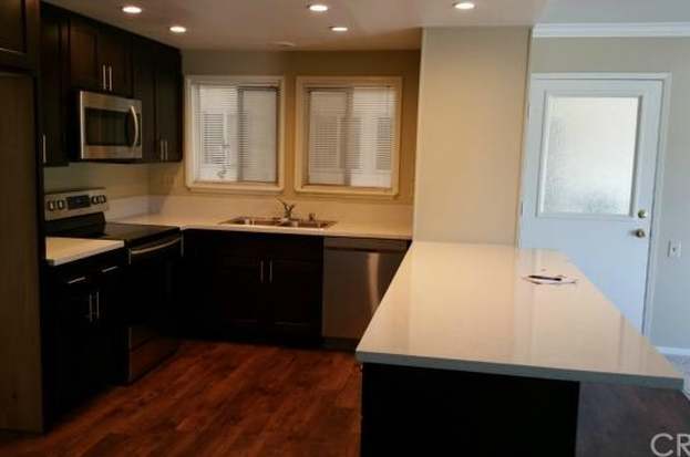 Building Photo - 2227 Via Puerta