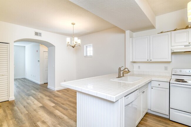 Building Photo - 35109 Harbour Vista Cir