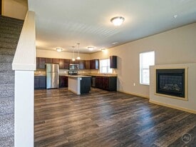 Building Photo - 2317 Parmenter St