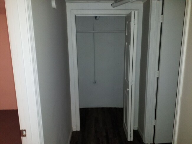 Building Photo - AVAILABLE NOW! Liberty Home 3 Bed 2 Bath 2...