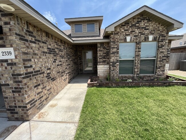 Building Photo - 2339 143rd St