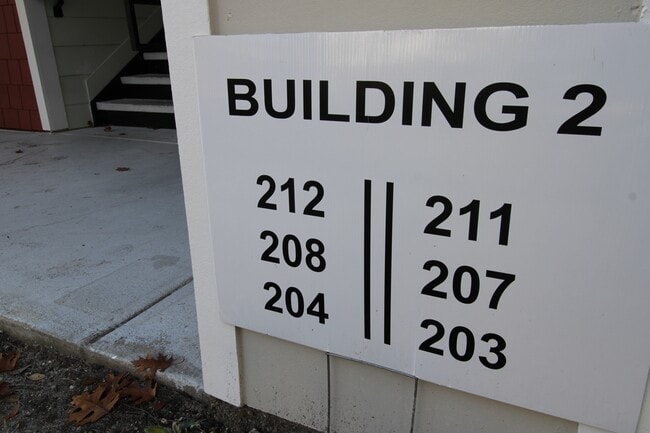 Building Photo - 2360 SW Archer Rd