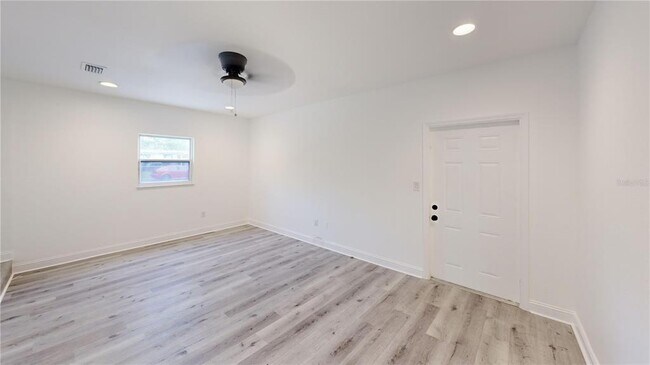 Building Photo - 4421 Gandy Cir