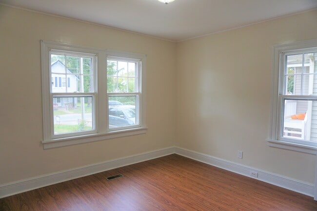 Building Photo - 3804 Vawter Ave