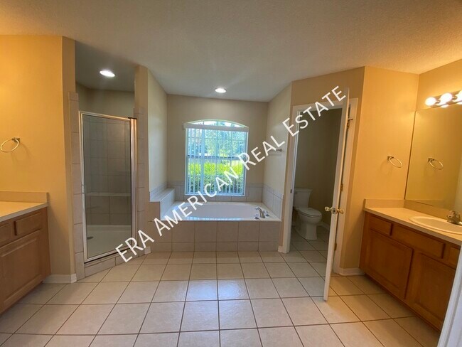 Building Photo - 6846 Fernandina Rd