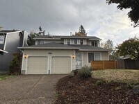 Building Photo - 4534 SW Pasadena St