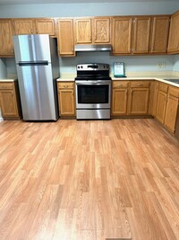 Building Photo - Luxury Townhome for Rent