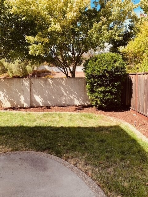 Building Photo - 701 Crawdad Ct