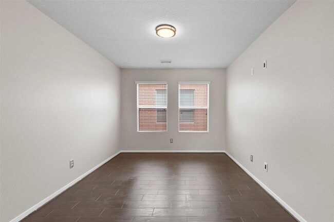 Building Photo - 18534 Burgundy Sky Way