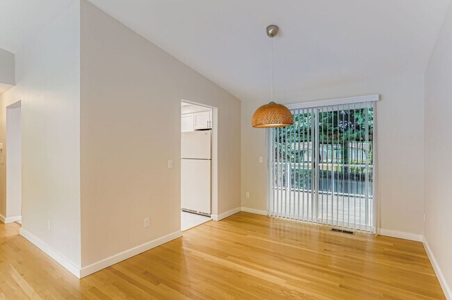 Building Photo - Beautiful Redmond Home Near Microsoft and ...