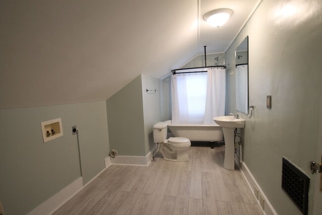 Building Photo - Exclusively Offered by Muse Realty LLC