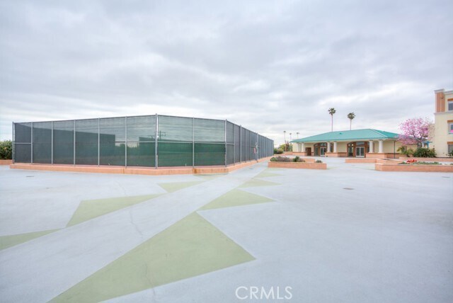 Building Photo - 580 W Main St