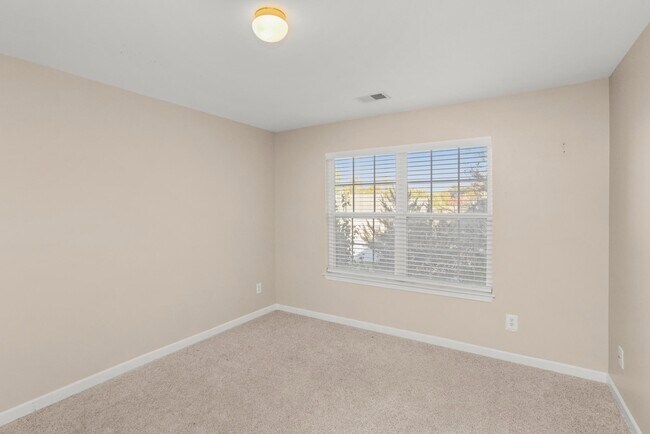 Building Photo - 19 Fawn Creek Pass