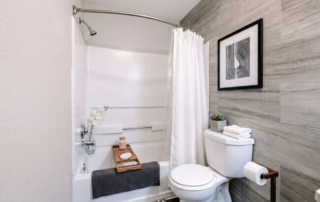 Building Photo - Luxurious 1-Bedroom Apartment in Atlanta’s Upper Westside | In-Home Washer & Dryer