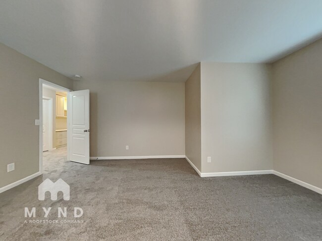 Building Photo - 11718 Sweetbriar Ridge Dr