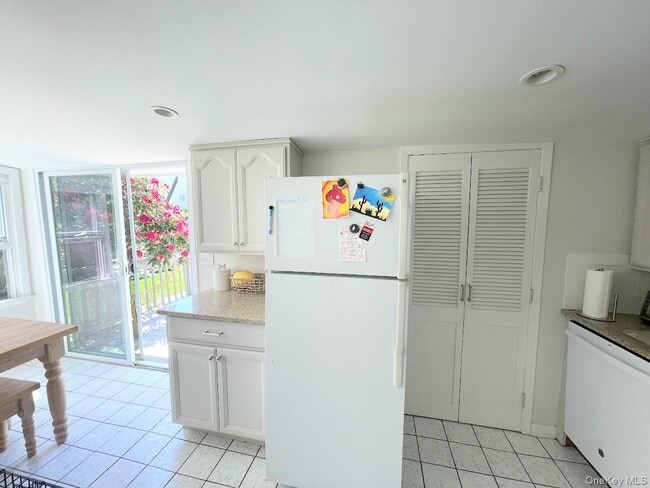 Building Photo - 6 Ridgeland Terrace