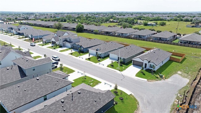 Building Photo - 465 Payton Dr
