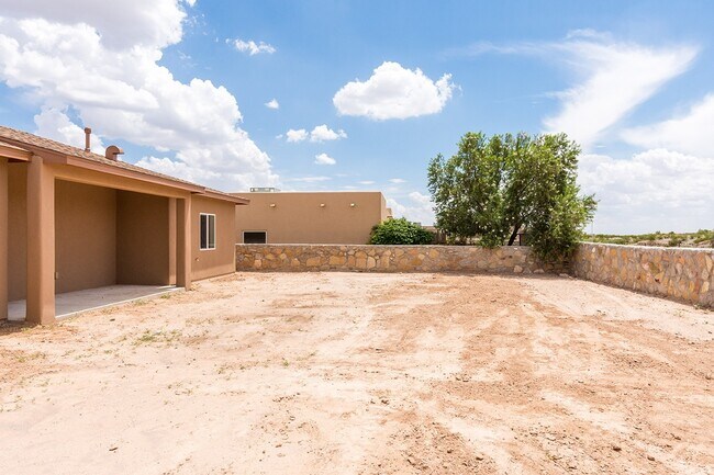 Building Photo - 4507 Mesa Central Dr