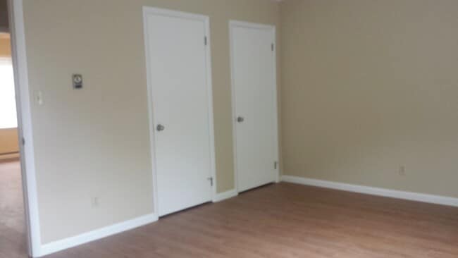Building Photo - 317 Pritchard Rd