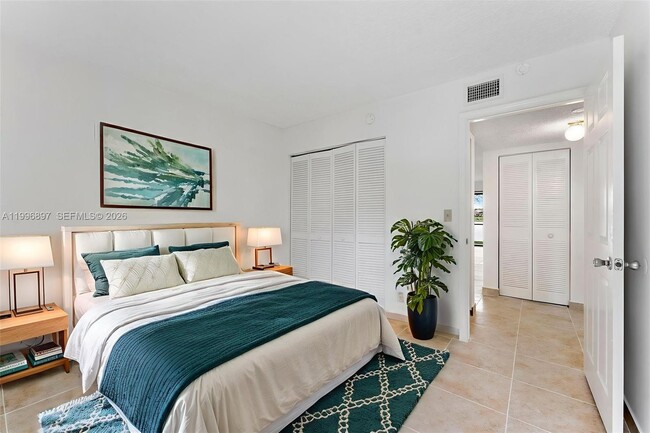 Building Photo - 3150 Leewood Terrace