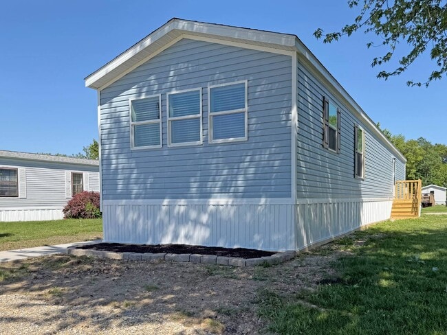 Building Photo - 14876 Washington Rd