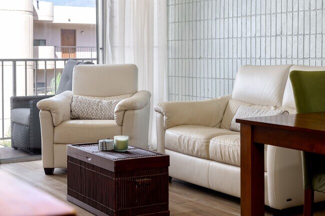 Building Photo - Mokuleia Sands #501 – Furnished 1BR/1BA | Ocean Views | Available Now