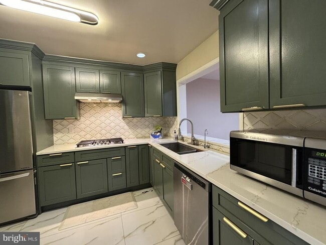 Building Photo - 22 Briarwood Ct