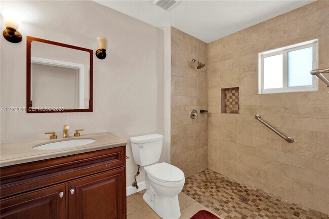 Building Photo - 5901 SW 45th St