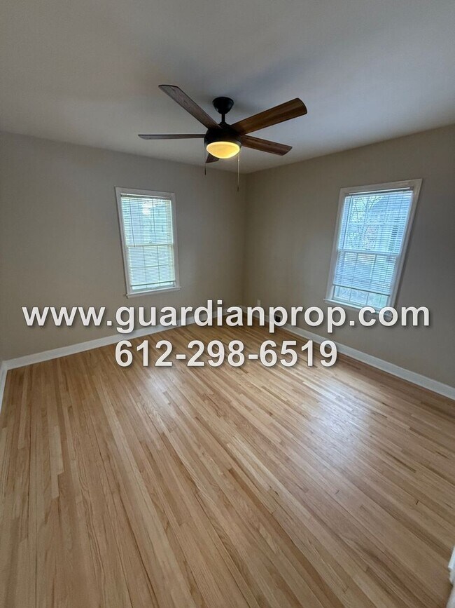 Building Photo - Highland Park House Available Now On Corner Lot, HW Floors, Updated Bath, Fenced Yard, 2 Car Garage