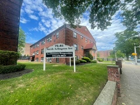 Building Photo - 75 N. Arlington Ave