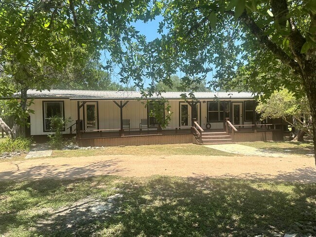 Building Photo - 630 Hillsedge Rd