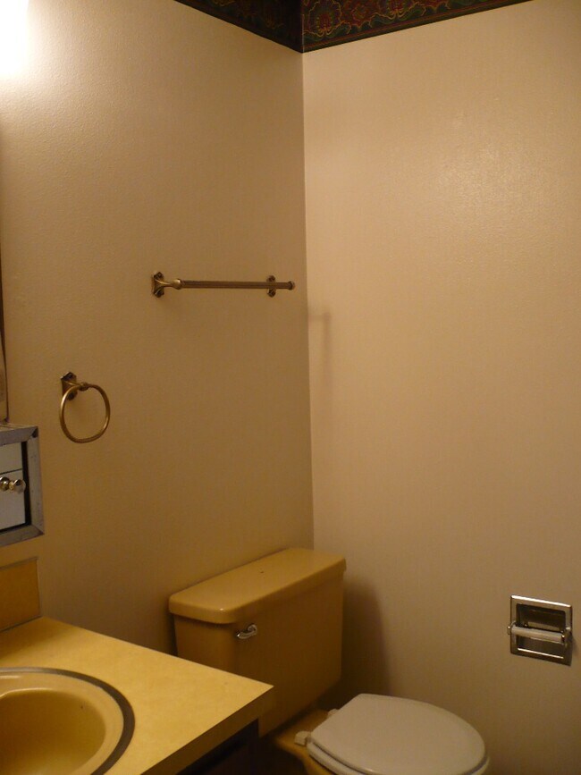 Building Photo - Winter Special-$300 Off First Mo. Rent-One Bedroom Loft A-frame Nestled In The Trees