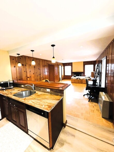 Entrance view - 2919 23rd Ave