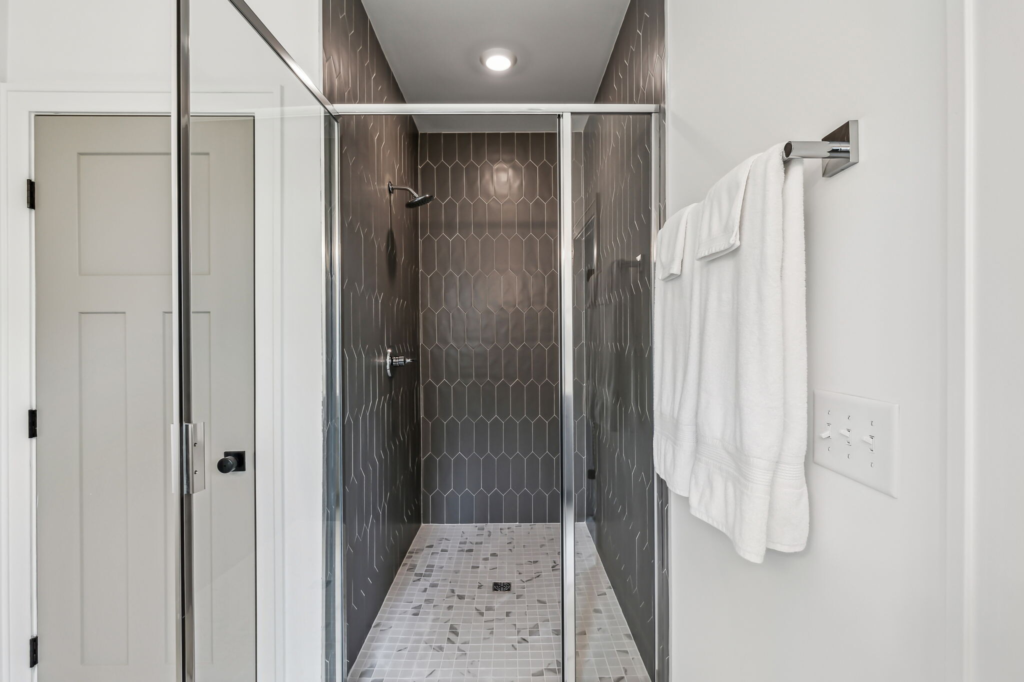 Building Photo - 2109 Chadwell Retreat Dr