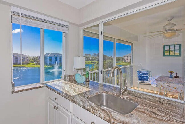 Building Photo - 353 S US Hwy 1