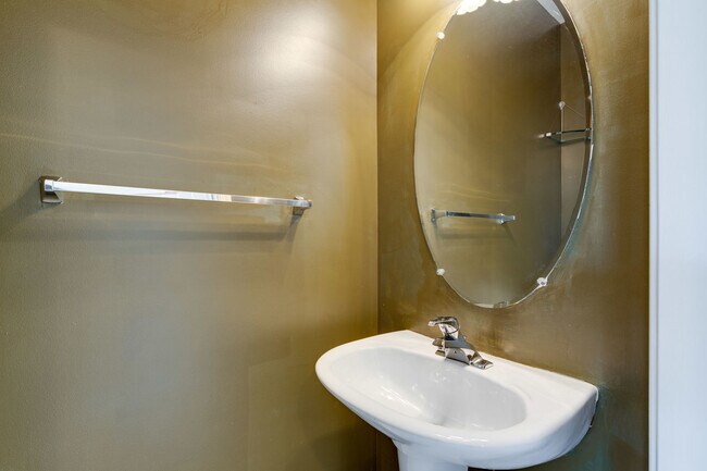 Building Photo - 6327 Dunn Ct