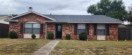 Building Photo - 2231 Ridgedale Dr