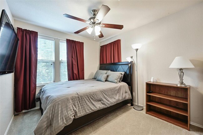 Building Photo - 1500 Huckleberry Ln