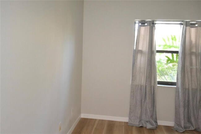 Building Photo - 3399 Mermoor Dr