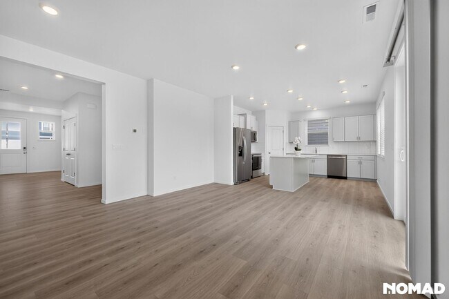 Building Photo - 14730 59th Ave E