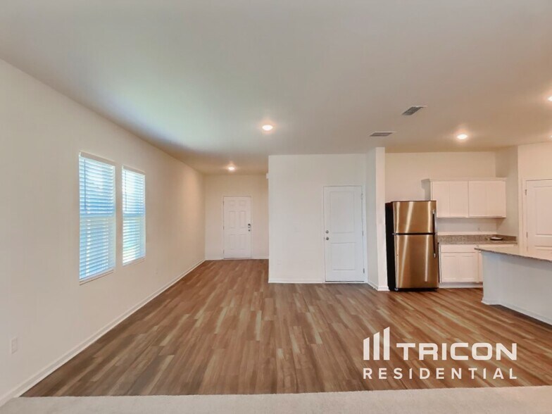 Building Photo - 306 Nasturtium Wy