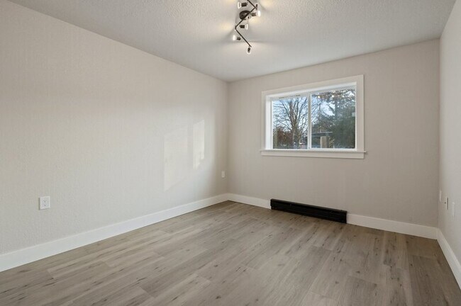 Building Photo - 10820 E 3rd Ave