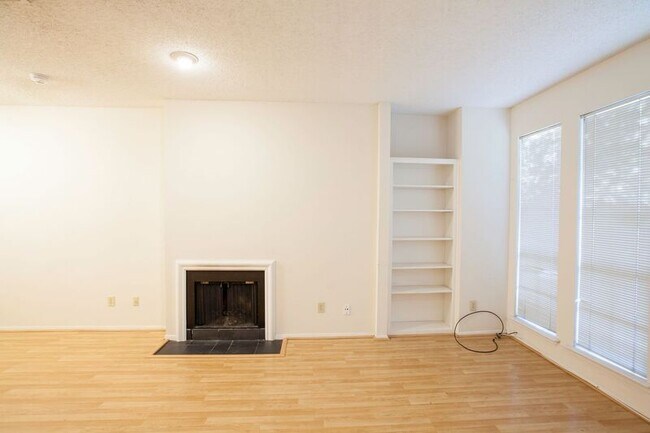 Building Photo - 5000 Cedar Springs Rd