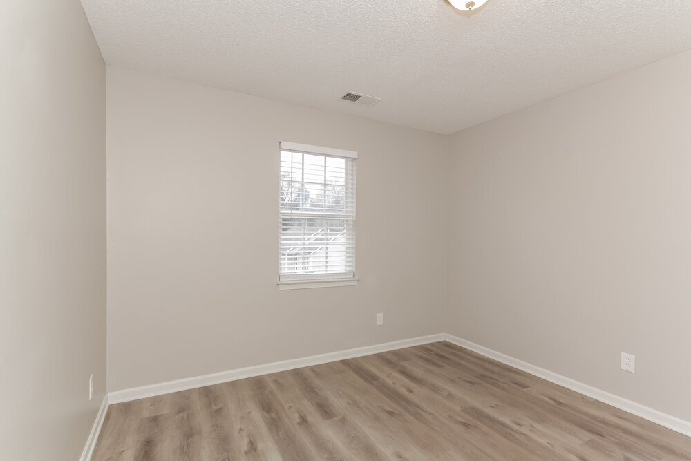 Building Photo - 7218 Kavan Hunter Dr