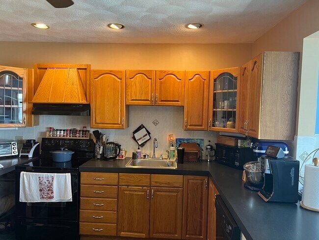 Building Photo - 235 Washington Ave