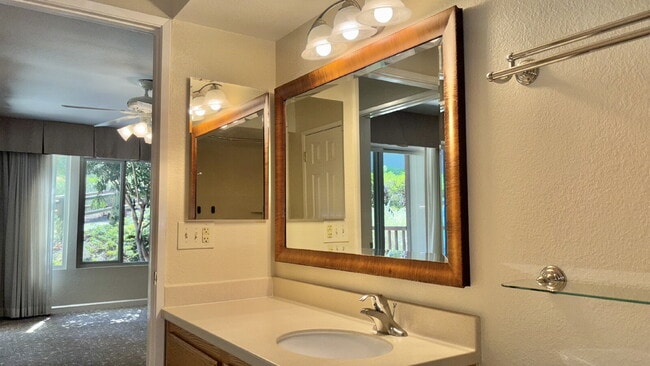 Building Photo - Scenic and Serene Rentals in Ramona