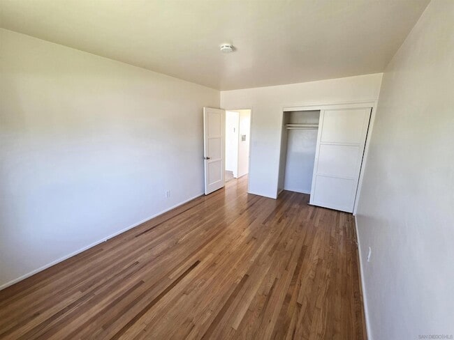 Building Photo - 4851 Iroquois Ave