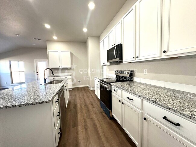 Building Photo - 2912 Corpus Ave