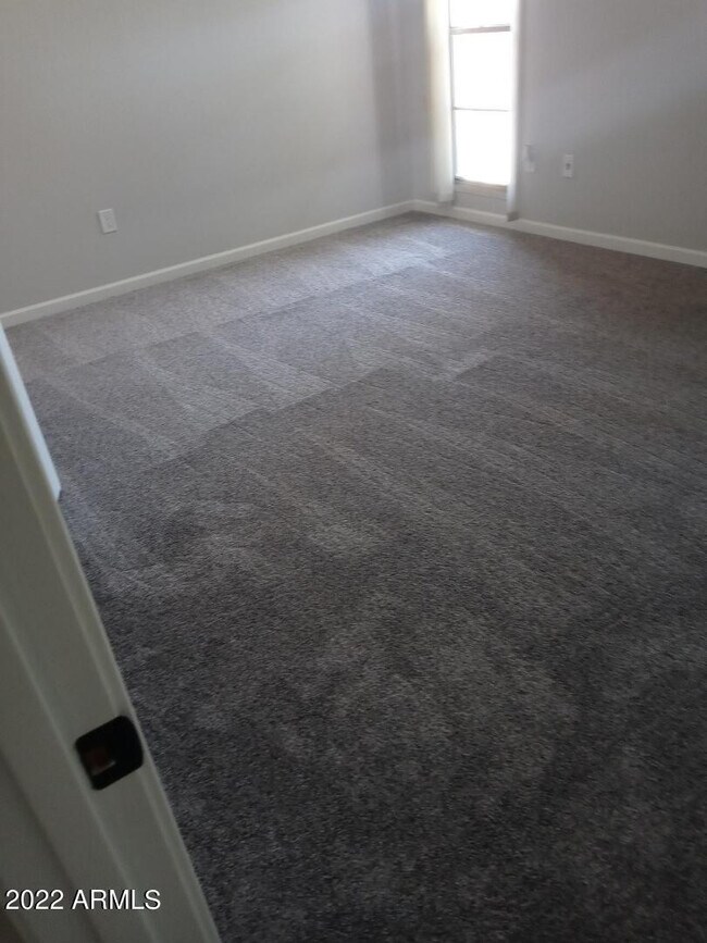 Building Photo - 13204 W Hyacinth Dr